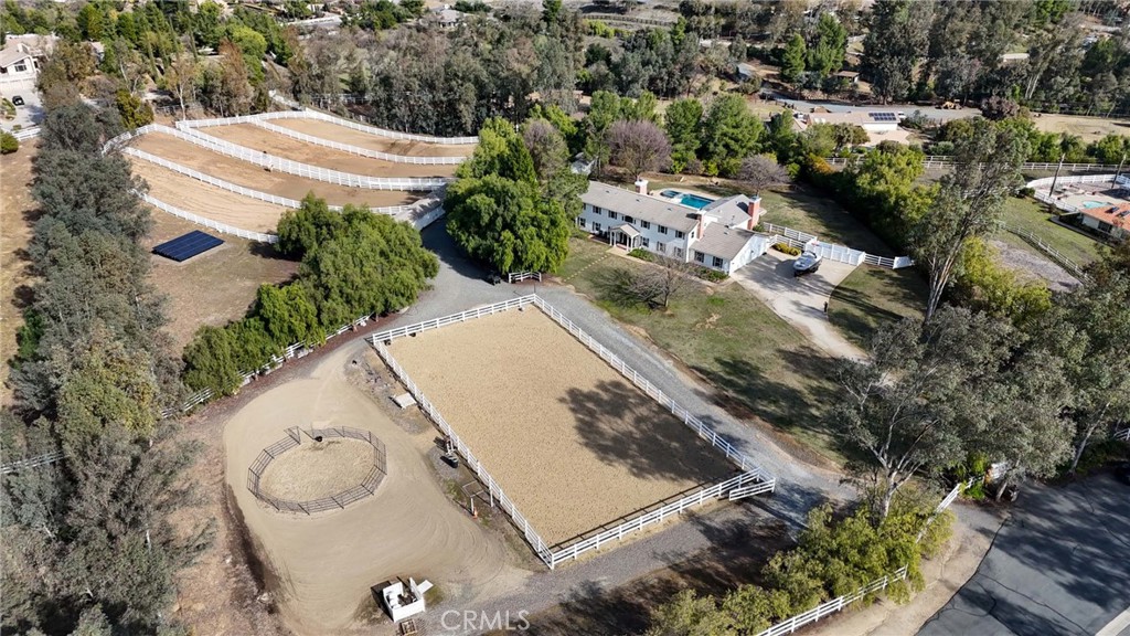 38500 Calle Pimienta