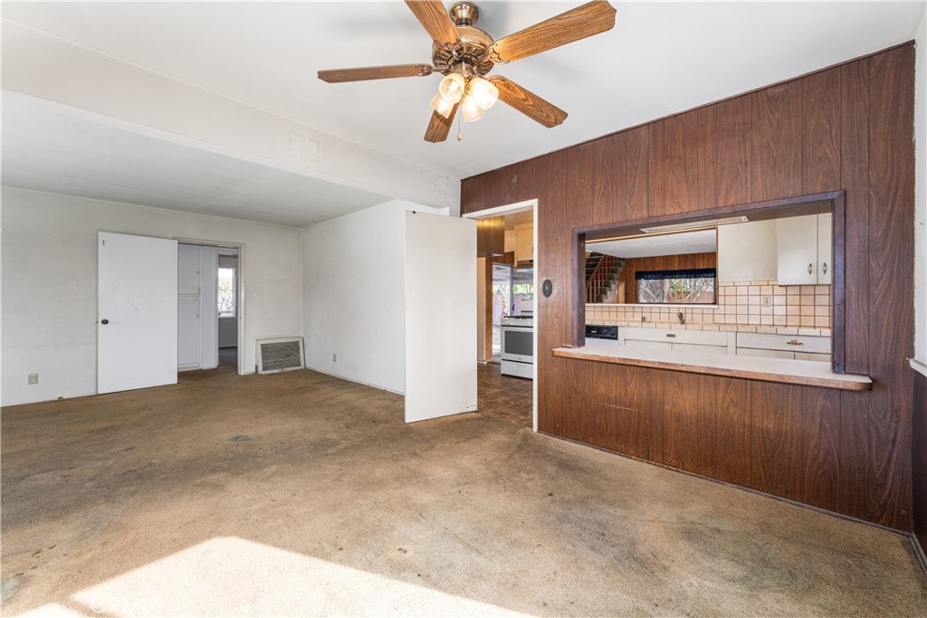 Carson Park/Long Beach (CLB) - Residential