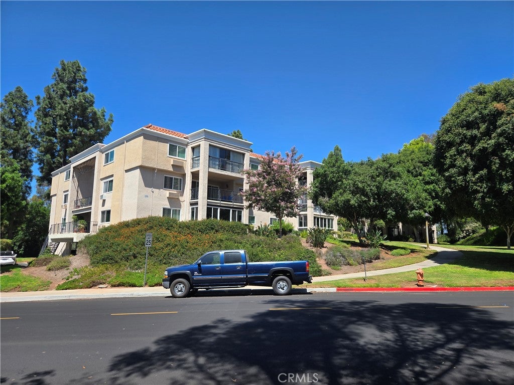 5499 Paseo Del Lago W 2H