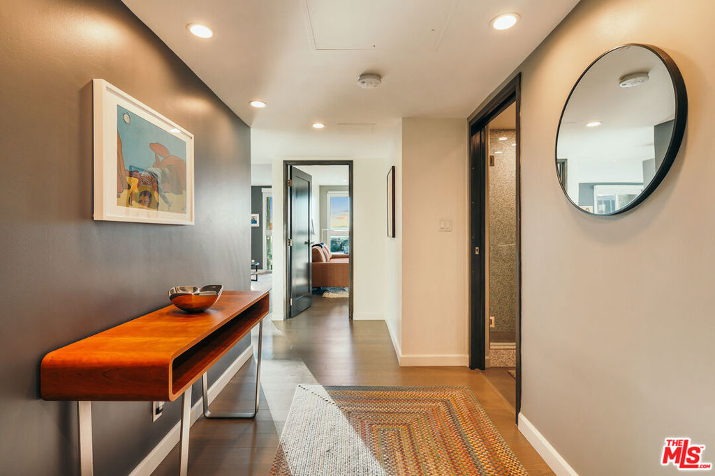 800 W 1st Street 2008