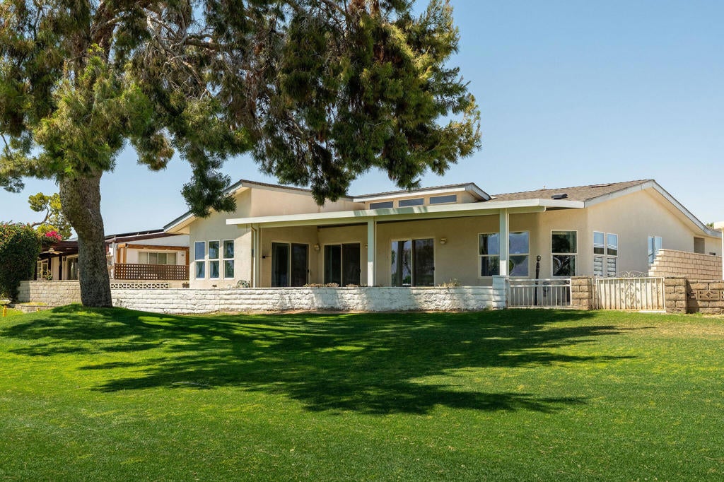 73569 Oak Flats Drive