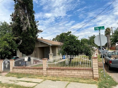 Photo of 1206 W 7th St, San Bernardino, CA 92411 (MLS # GD26065635)