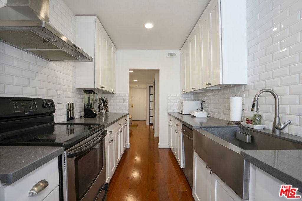 5845 Doverwood Drive 213
