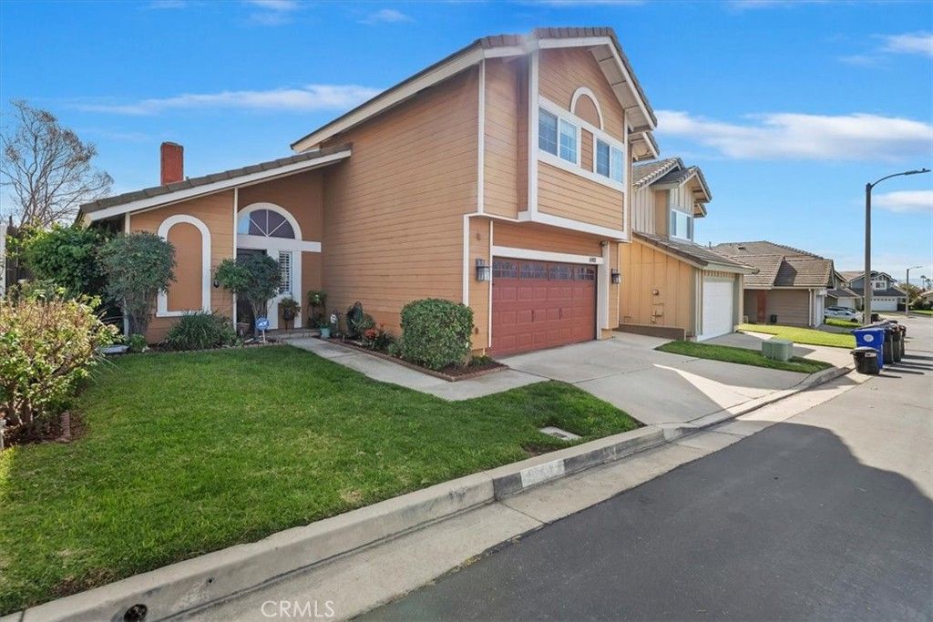 Photo of 6901 Saddleback Place, Rancho Cucamonga, CA 91701 (MLS # CV26046766)