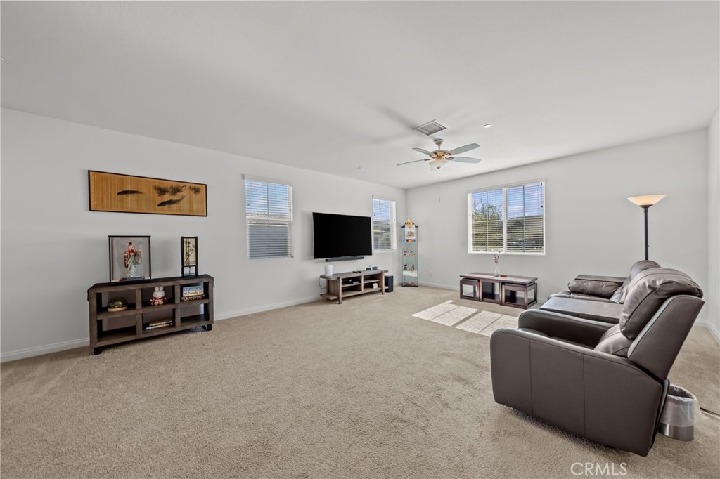 39824 Ninebark Court
