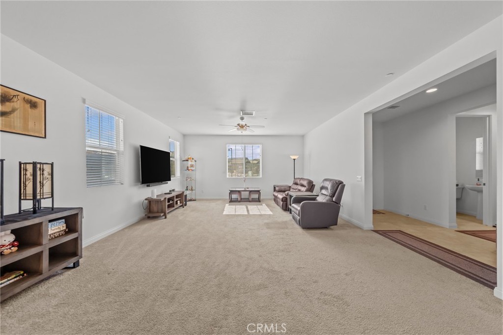 39824 Ninebark Court