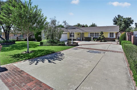 Photo of 10248 Redwood Avenue, Fontana, CA 92335 (MLS # PW26196696)