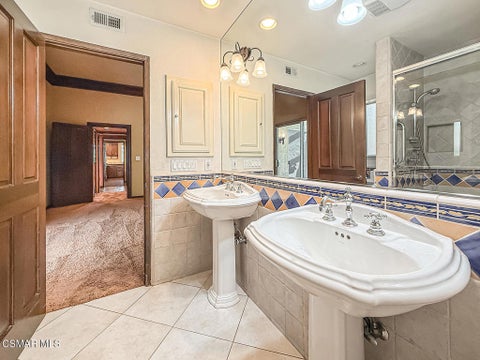 Tiny photo for 1810 Calle Salto, Thousand Oaks, CA 91360 (MLS # 226002647)