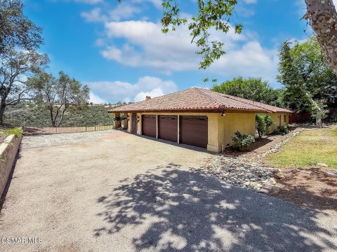 Tiny photo for 1810 Calle Salto, Thousand Oaks, CA 91360 (MLS # 226002647)