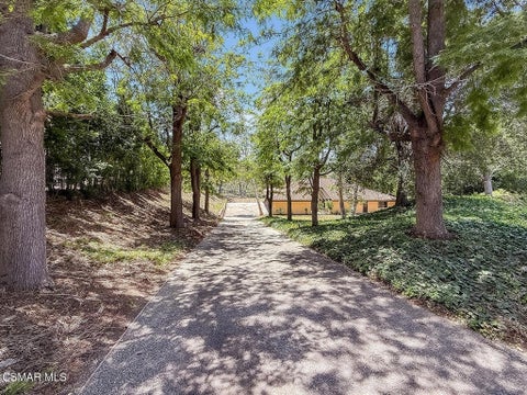 Tiny photo for 1810 Calle Salto, Thousand Oaks, CA 91360 (MLS # 226002647)