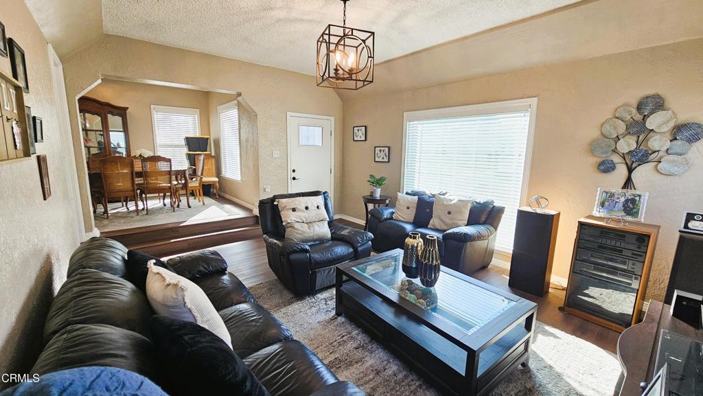 1318 N Van Ness Avenue