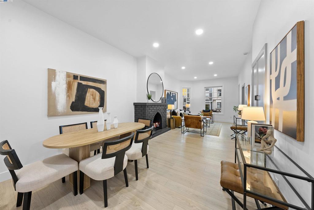 GOLDEN GATE HEIG - Residential