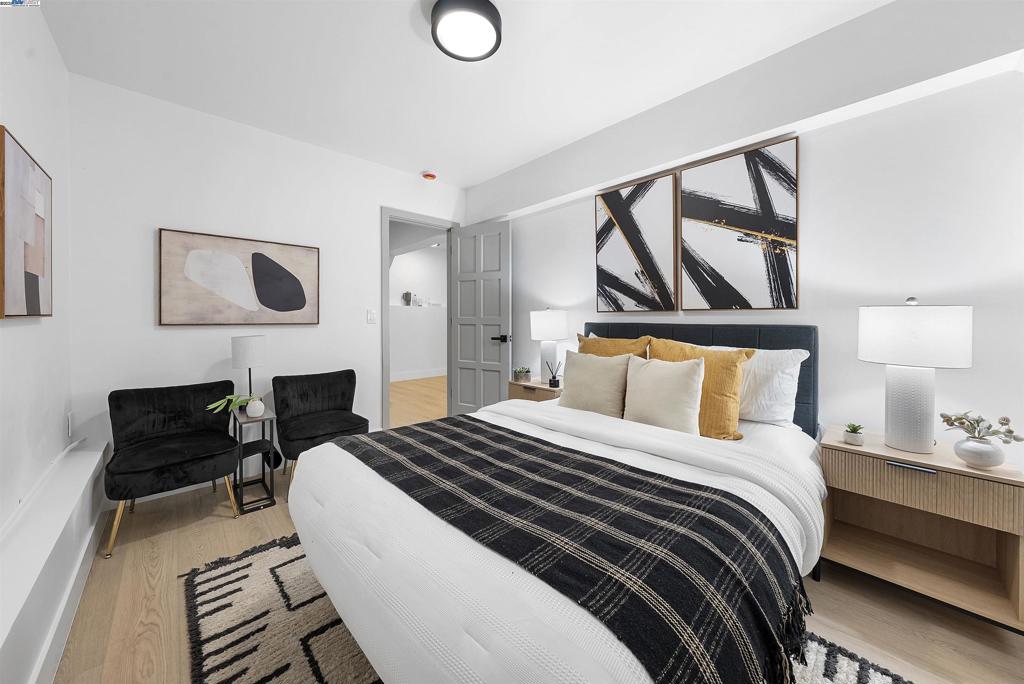 GOLDEN GATE HEIG - Residential