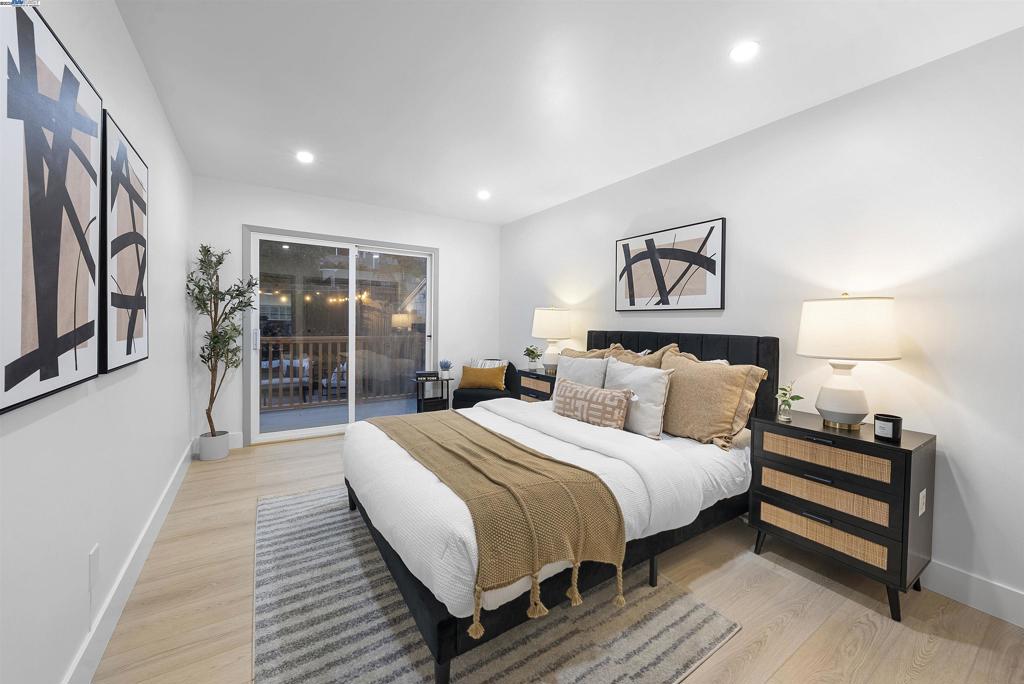 GOLDEN GATE HEIG - Residential