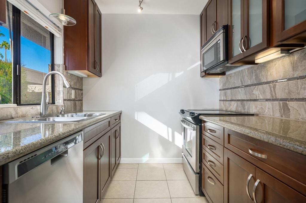 71945 Eleanora Lane