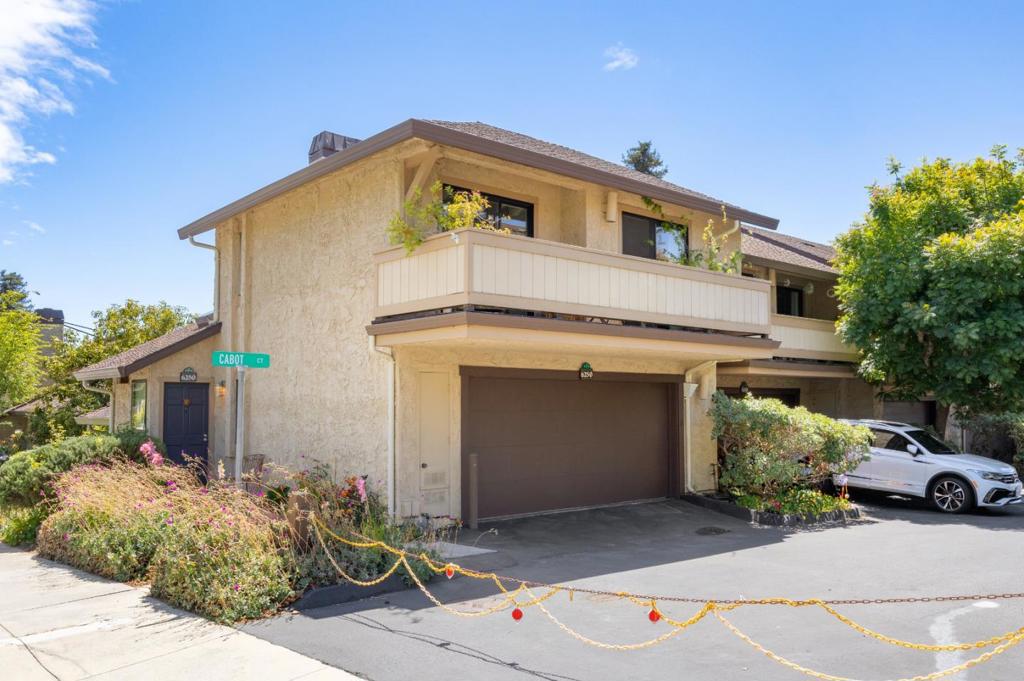 6250 Cabot Court
