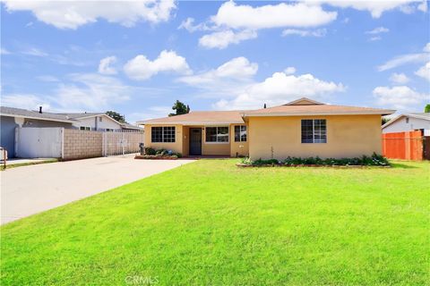 Photo of 1022 W Grovecenter ST, West Covina, CA 91790 (MLS # WS26084187)