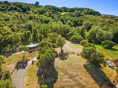 Photo of 19751 Hicks Road, Los Gatos, CA 95032 (MLS # ML82041736)