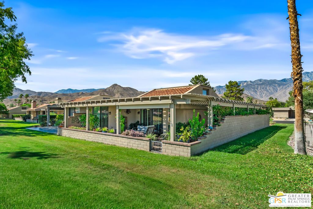 Photo of 2900 Calle Loreto, Palm Springs, CA 92264 (MLS # 25597573PS)