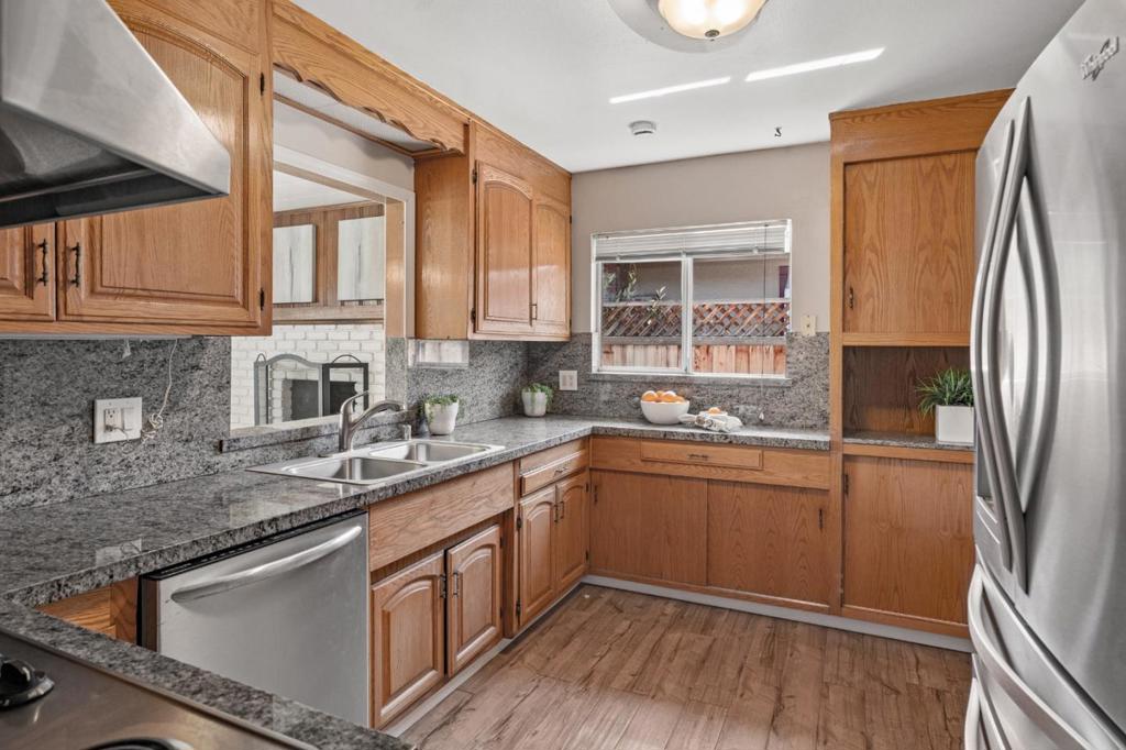 958 Camellia Way