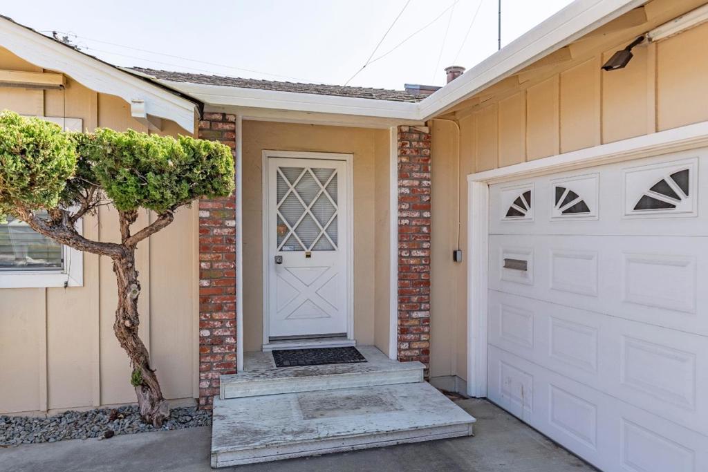 958 Camellia Way