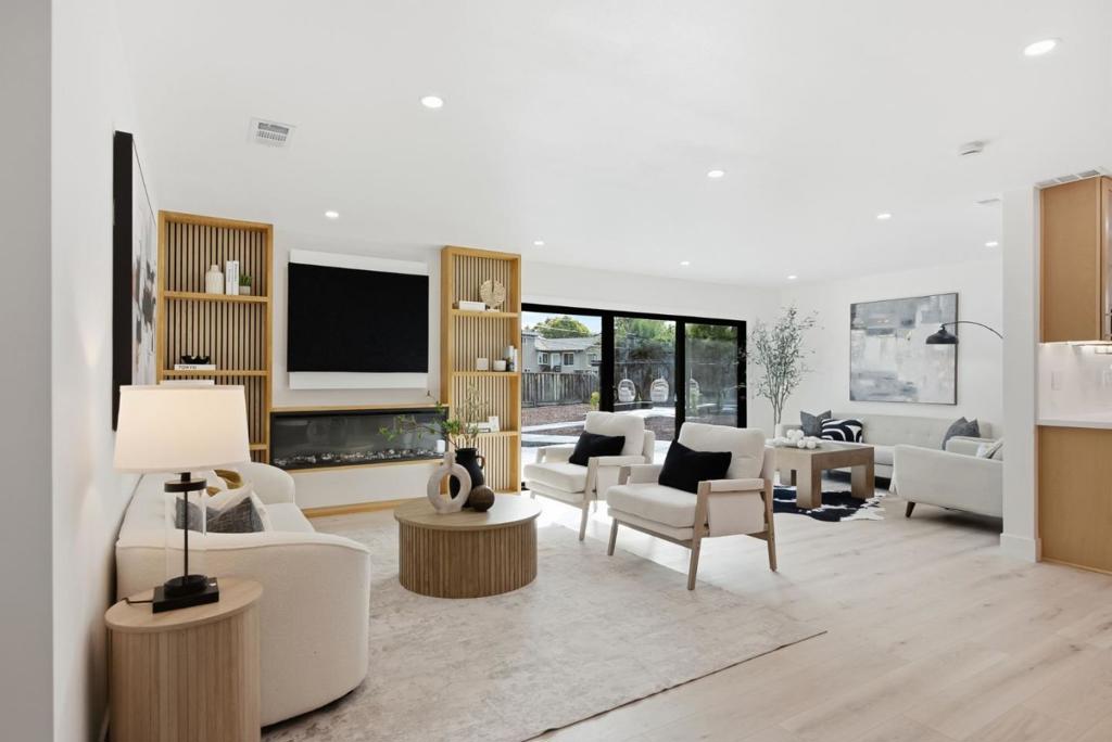 1497 Prince Edward Way