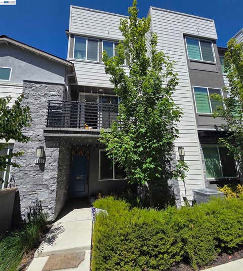 Photo of 5585 Holly Bay Avenue AVE, Dublin, CA 94568 (MLS # 41139566)