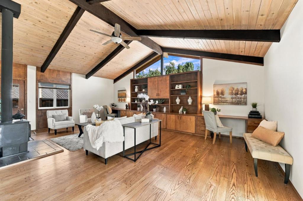 5472 Muir Drive