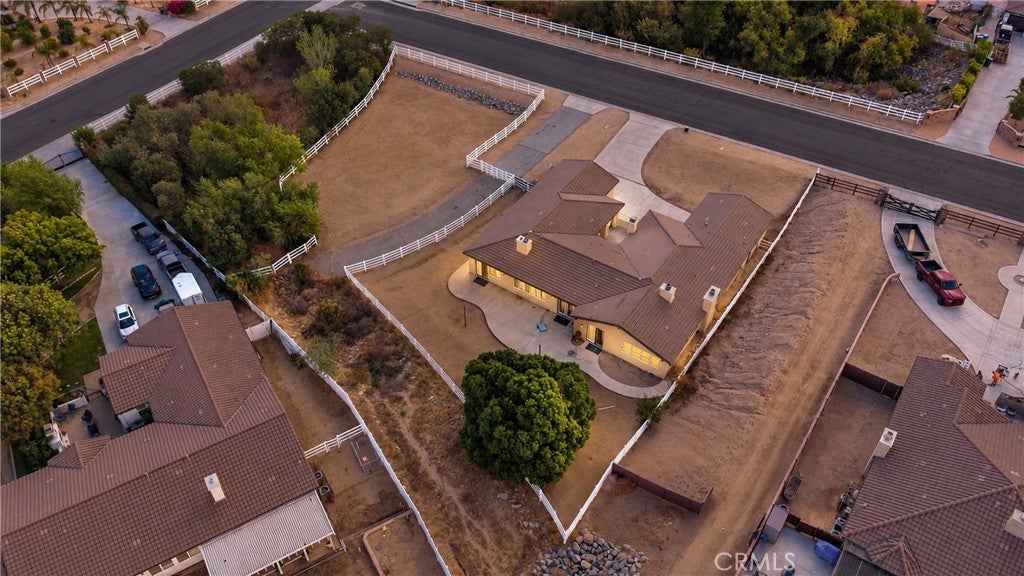 17920 Log Hill