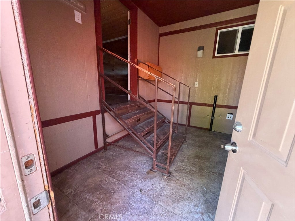 20716 Grand