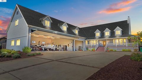 Photo of 3089 Boeing Rd RD, Cameron Park, CA 95682 (MLS # 41138337)