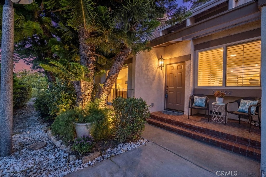 28207 Ridgepoint Court