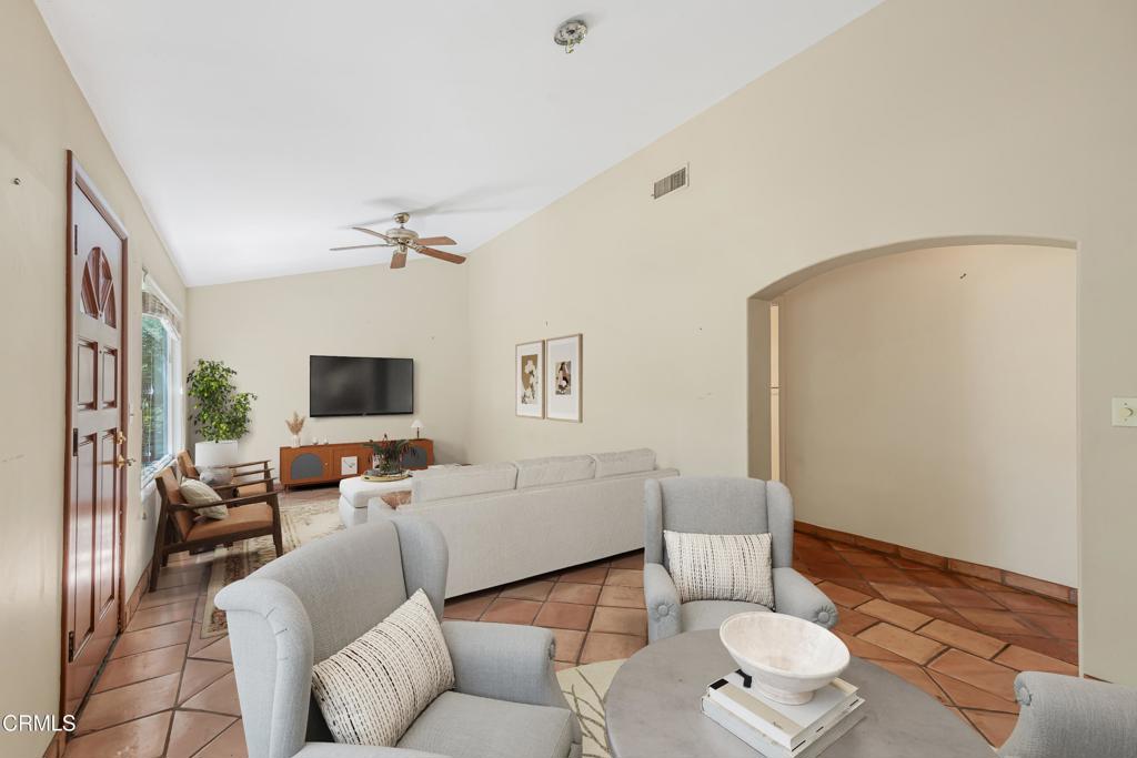 155 W Villanova Road