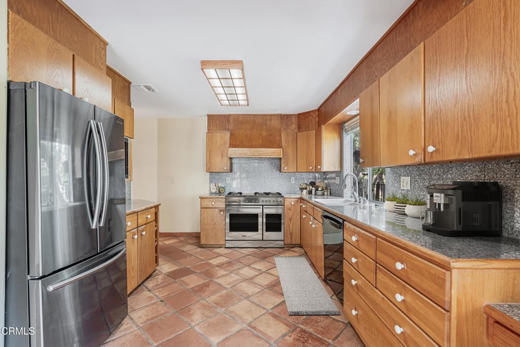 155 W Villanova Road