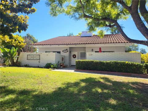 2022 Via Mariposa East C Laguna Woods CA 92637