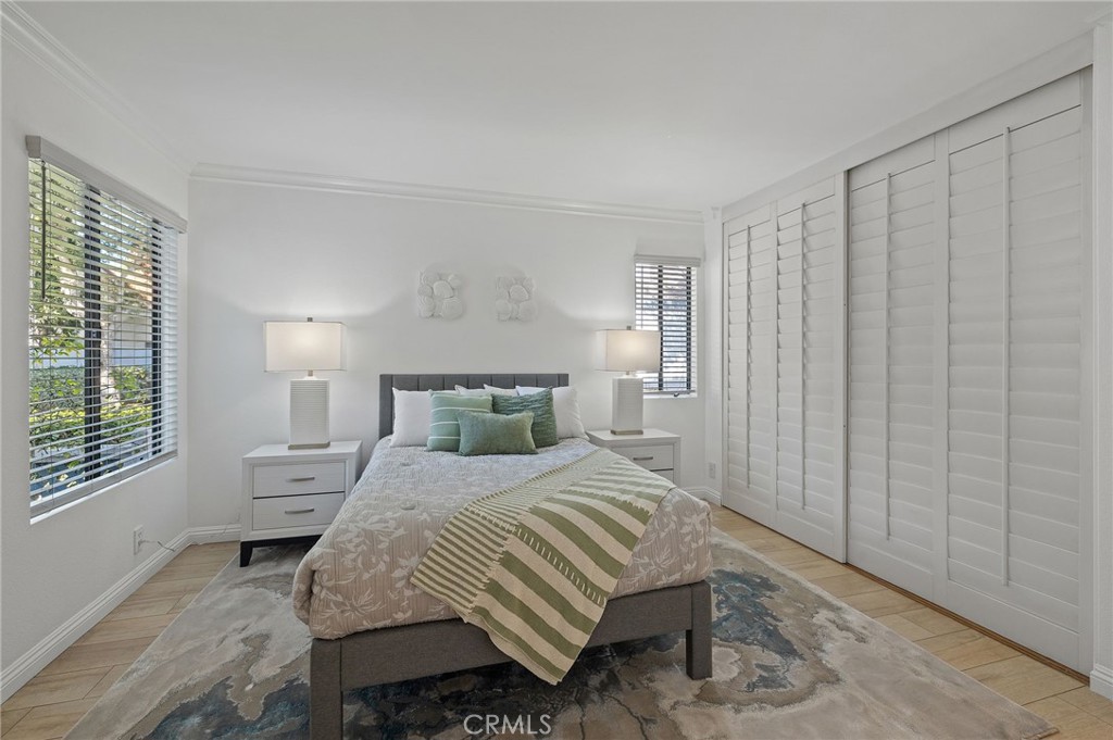 Laurels (LR) - Residential