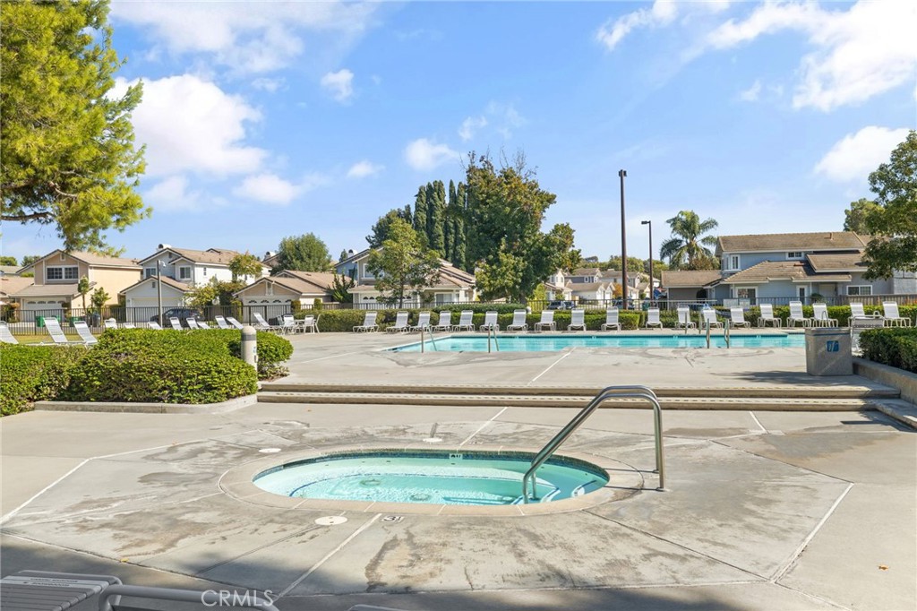 Laurels (LR) - Residential