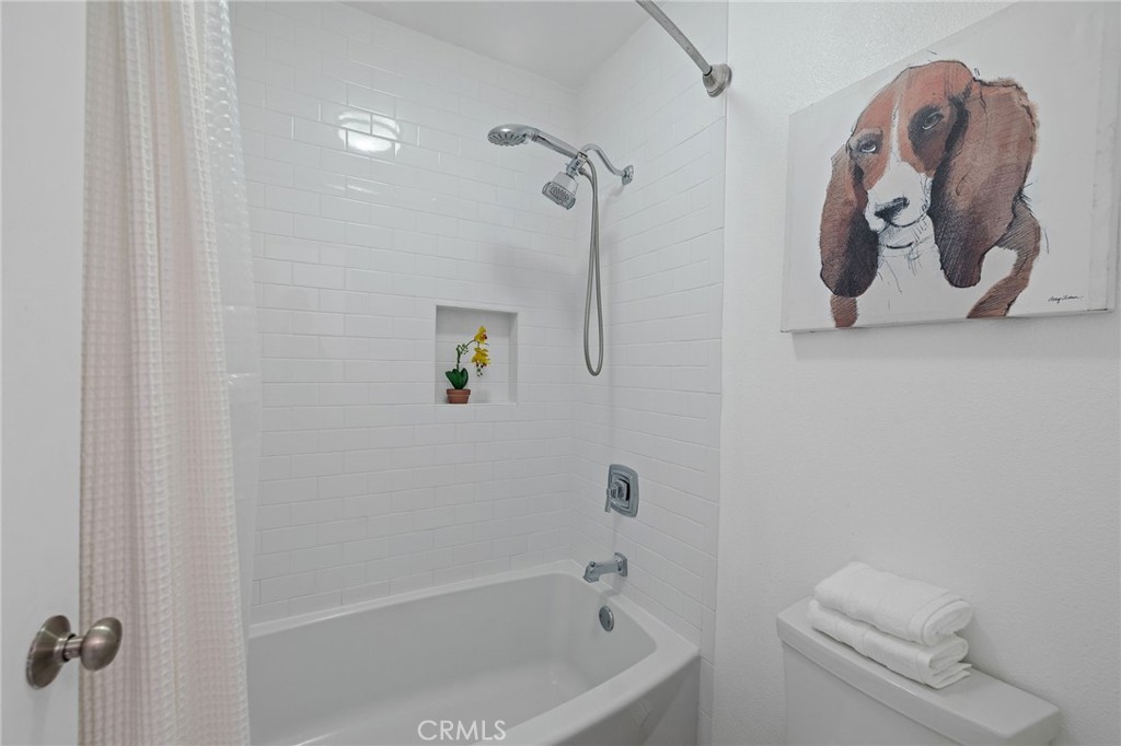 Laurels (LR) - Residential