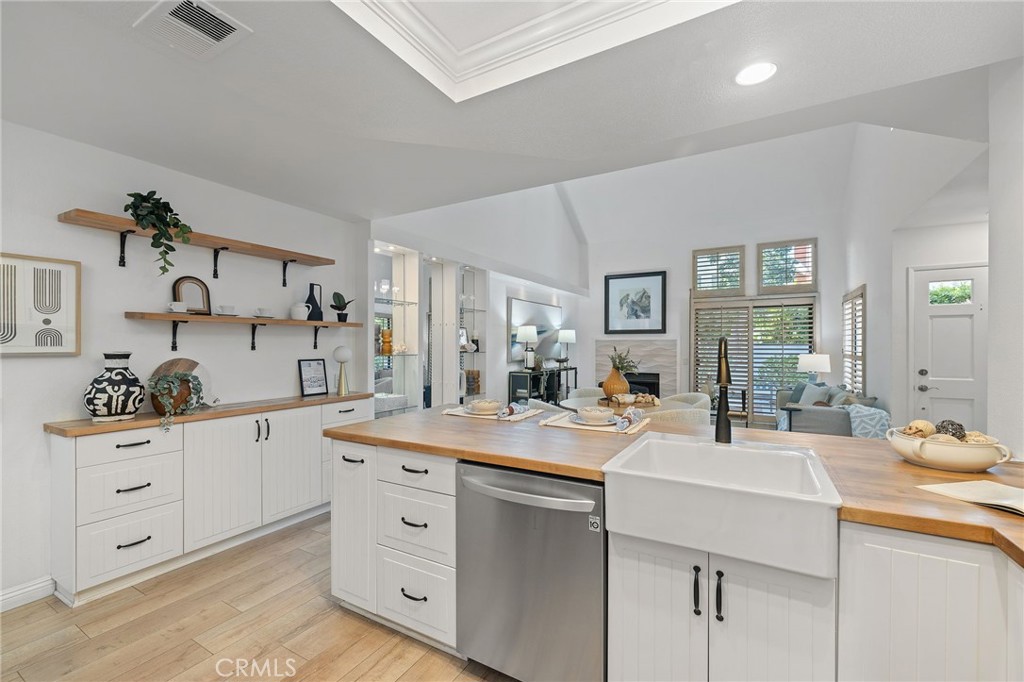 Laurels (LR) - Residential