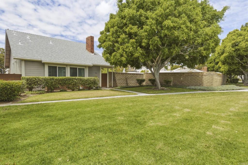 5075 Abuela Dr
