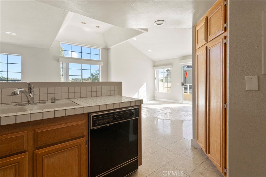 Del Prado Builder I (DP) - Residential Lease