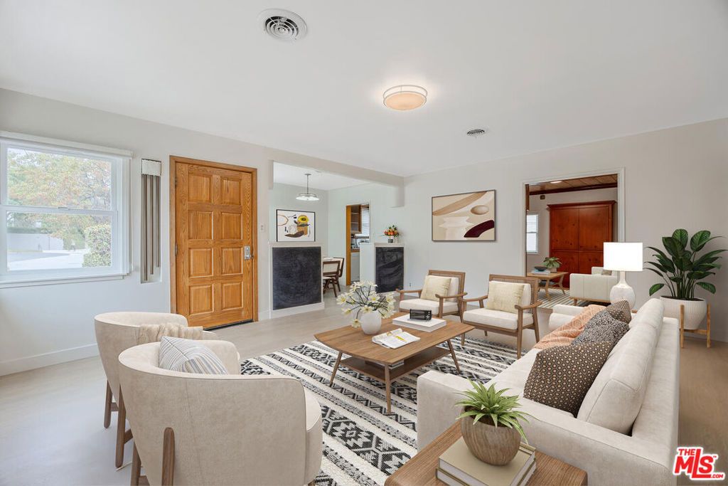 Photo of 210 S Bundy Drive, Los Angeles, CA 90049 (MLS # 25614459)