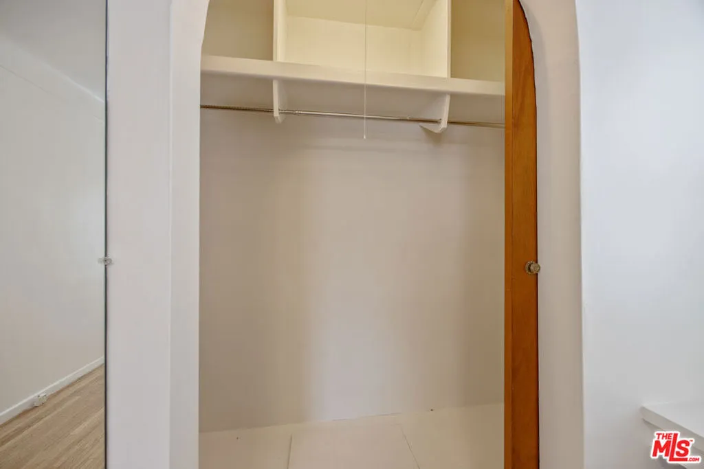 Los Angeles, California 90049, United States, 3 Bedrooms Bedrooms, ,2 BathroomsBathrooms,Residential,Active,239616