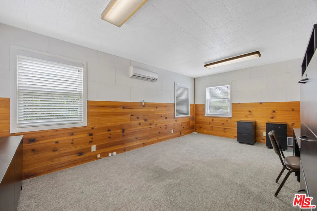 Los Angeles, California 90049, United States, 3 Bedrooms Bedrooms, ,2 BathroomsBathrooms,Residential,Active,239616