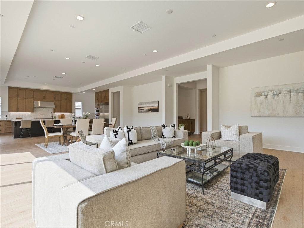 11910 Red Hawk Lane
