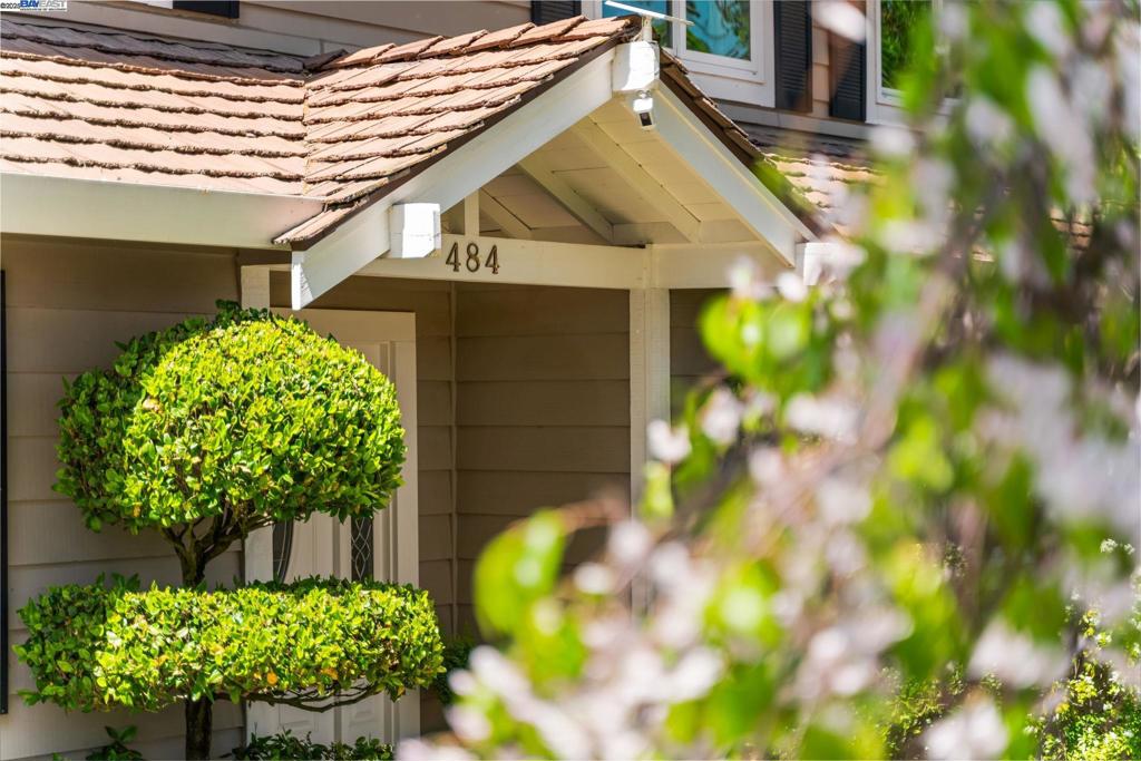 Properties 1 484 El Pintado Rd