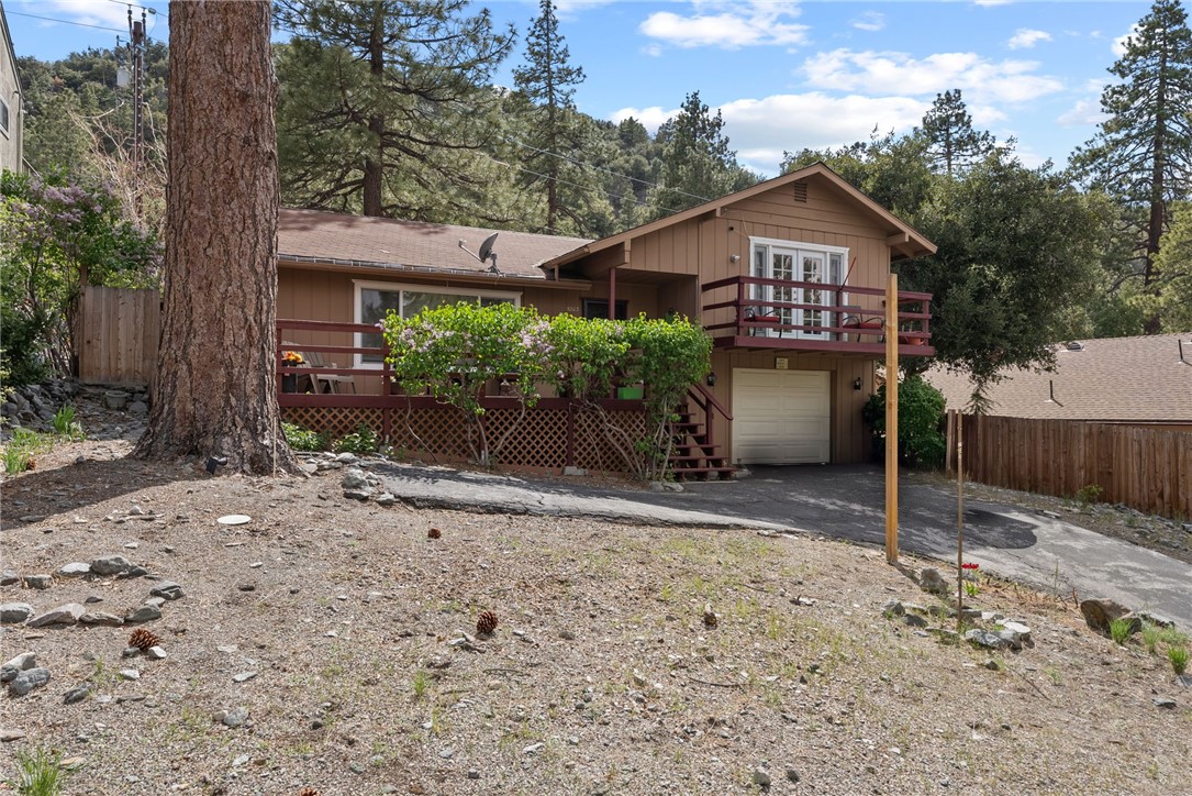 5203 Desert View Drive