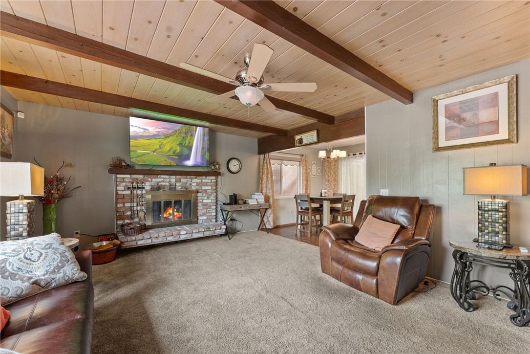 5203 Desert View Drive