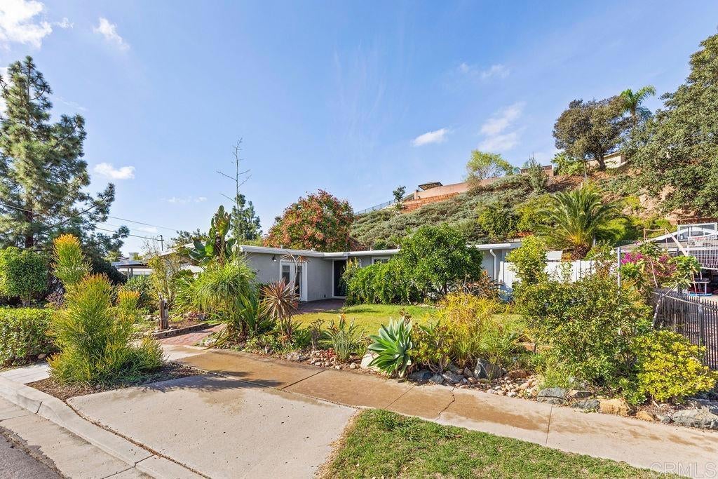 5762 Dugan Avenue