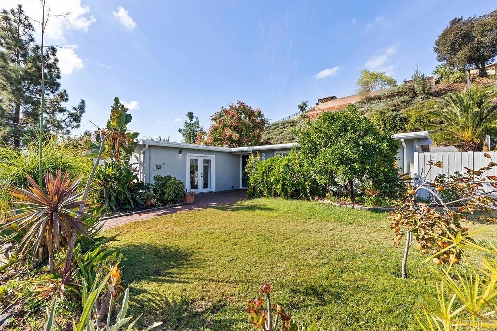 5762 Dugan Avenue